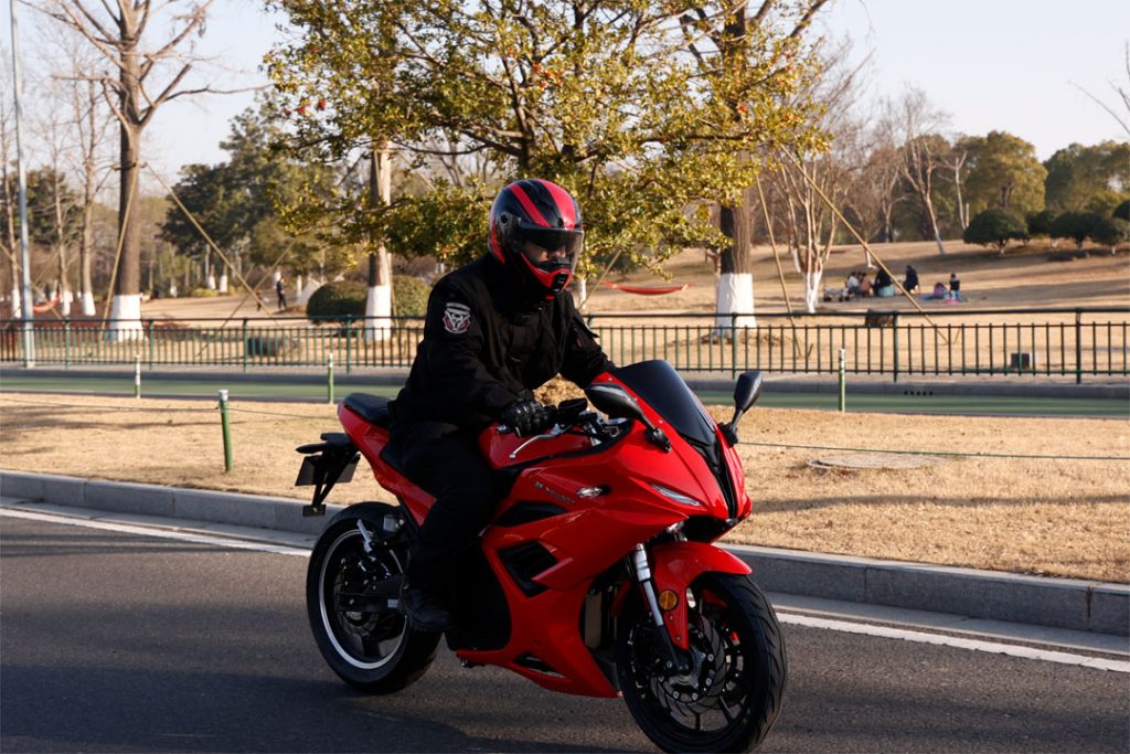 The Long-Term Appeal of High-Performance Electric Motorcycles - Cyclemix